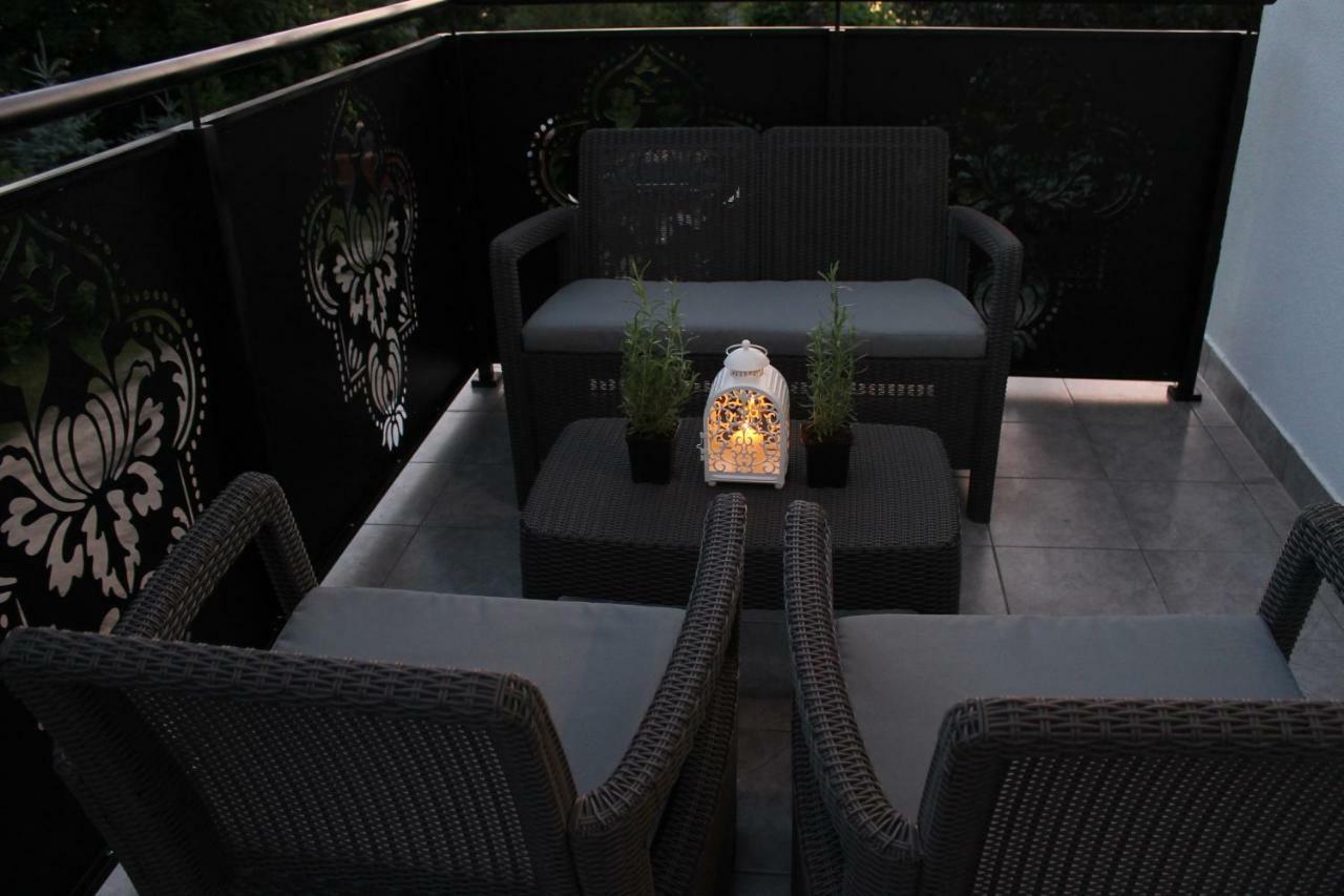 Villa Orient Ілава Екстер'єр фото